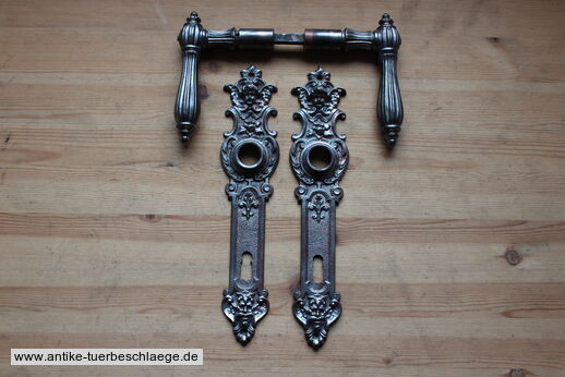 Abbildung des kompletten Gründerzeit Türgriffes g06