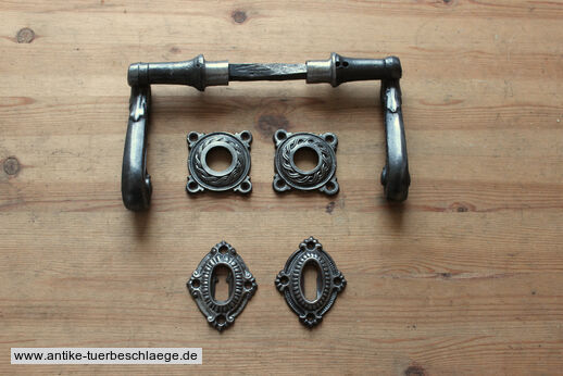 Abbildung des kompletten Gründerzeit Türgriffes g2_005