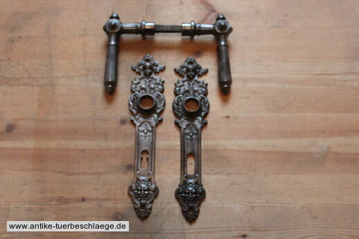 Abbildung des kompletten Gründerzeit Türgriffes g456