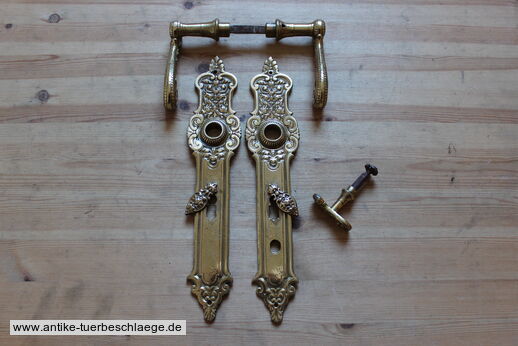 Abbildung des kompletten Gründerzeit Türgriffes g610