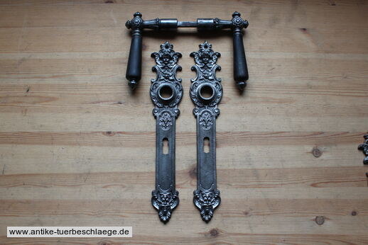 Abbildung des kompletten Türbeschlages g10