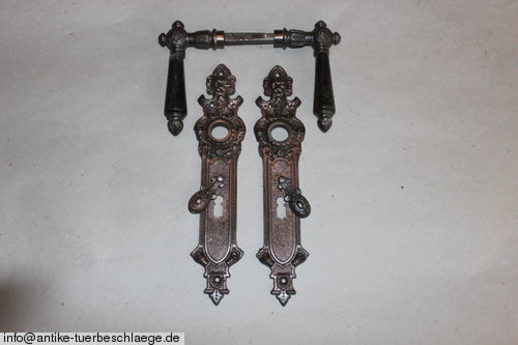 Abbildung des kompletten Türbeschlages g402