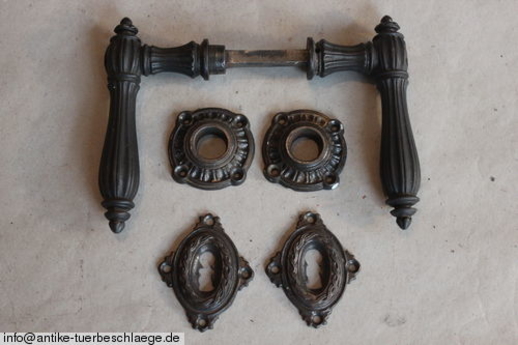 Abbildung des kompletten Türbeschlages g405