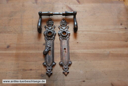 Abbildung des kompletten Türbeschlages g458