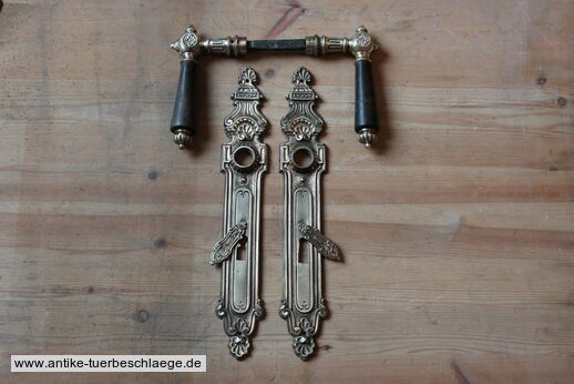 Abbildung des kompletten Türbeschlages g604