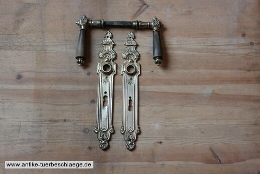 Abbildung des kompletten Türbeschlages g605