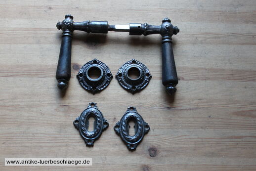 Abbildung des kompletten Türbeschlages g617