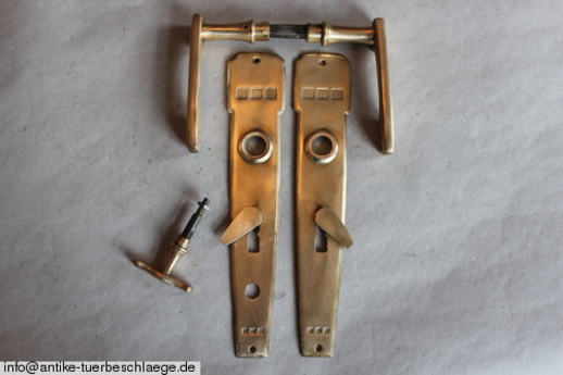 Abbildung der Türbeschläge j419