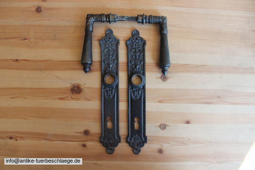 Abbildung der Türbeschläge j439