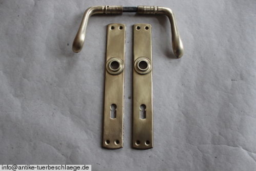 Abbildung der Türbeschläge j456
