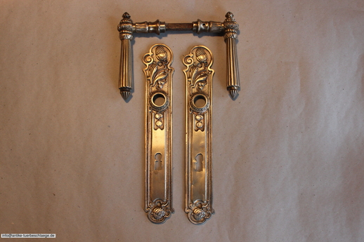 Abbildung der Türbeschläge j512