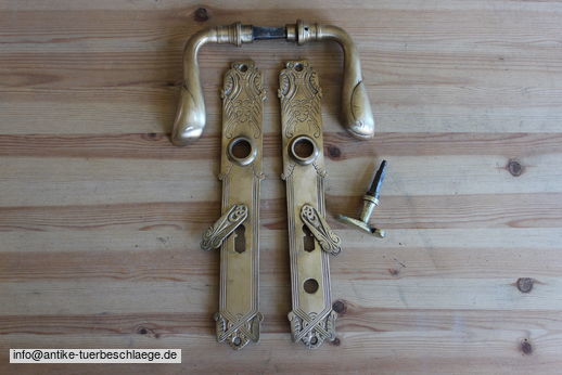 Abbildung der Türbeschläge j515