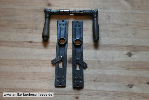 Abbildung der Türbeschläge j575