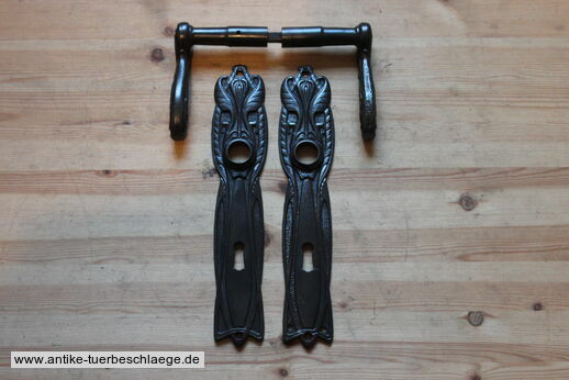 Abbildung der Türbeschläge j576
