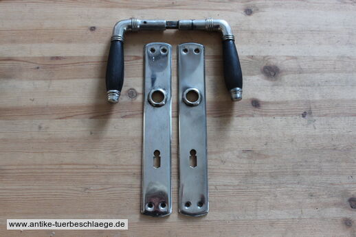 Abbildung der Türbeschläge j609