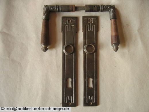 Abbildung der Türbeschläge jugendstil_geometrisch4